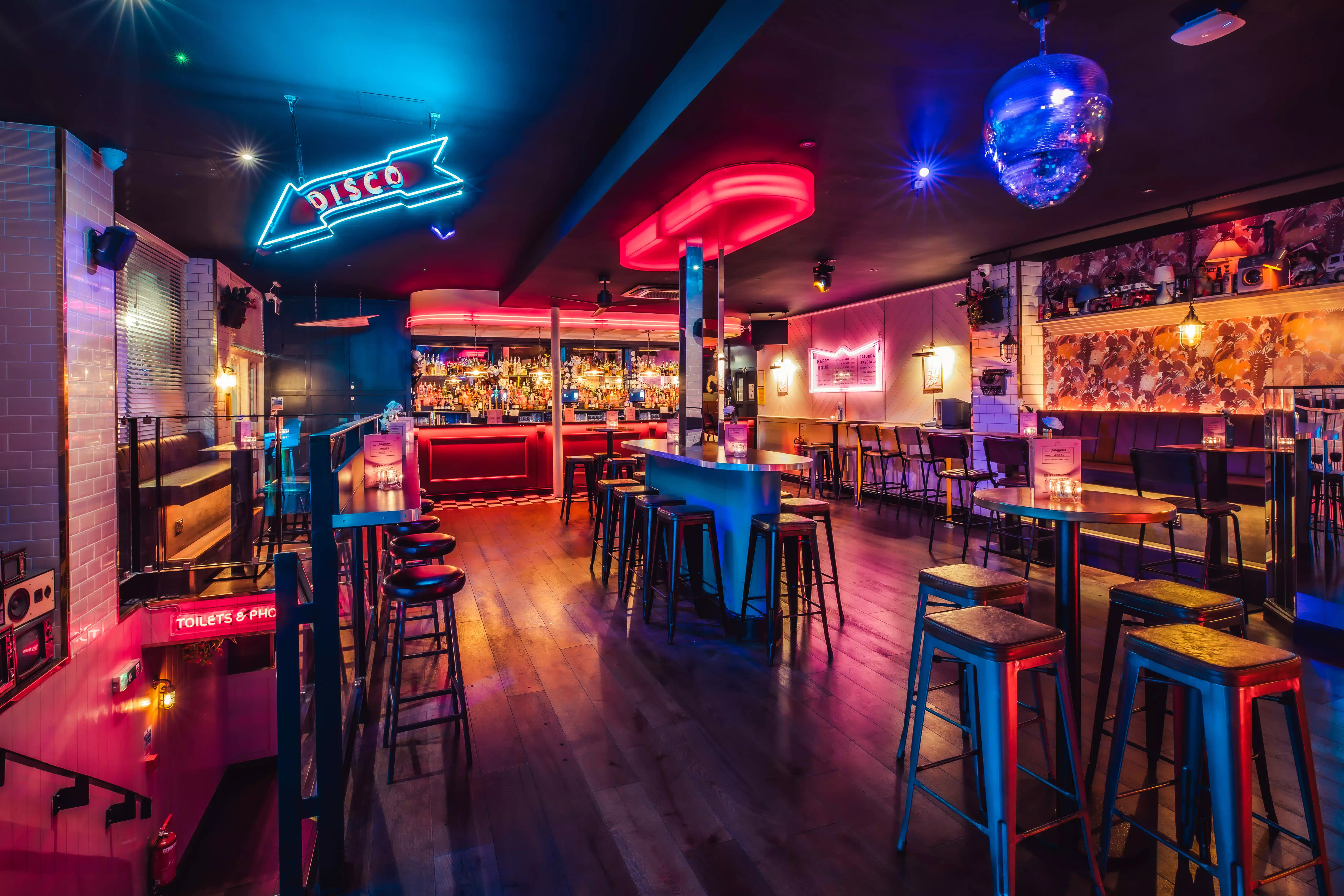 Simmons Bar | Shoreditch